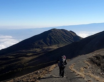 Momela route|Trek mount Meru 3 days Luxury Tour packages