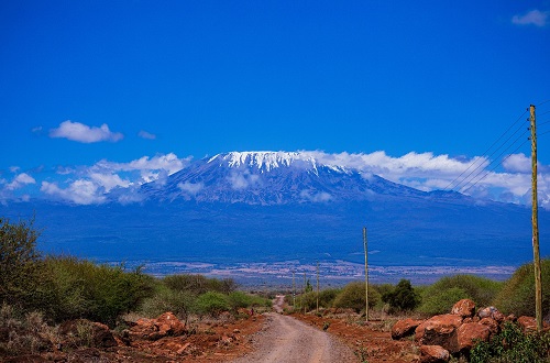 https://tanzanianaturaltours.com/wp-content/uploads/2023/07/mount-kilimanjaro-g4e06f6129_1280.jpg