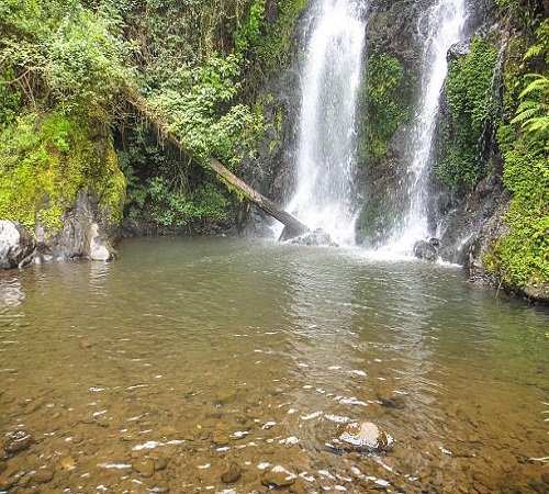 Marangu waterfalls Tanzania day trip